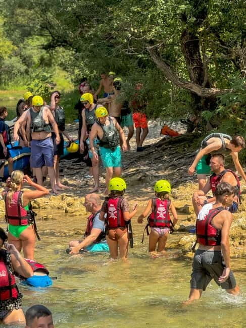 Bihać: Kayak with Una Pirates on the Una River - Calm Sections: Slow Paddling Through Quiet River Corners