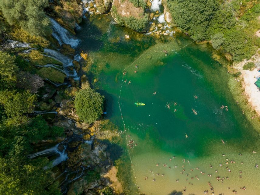 Dubrovnik: Kravica Waterfalls, Mostar and Pocitelj Day Trip - Pickup, drive, and the Bosnia border reality check