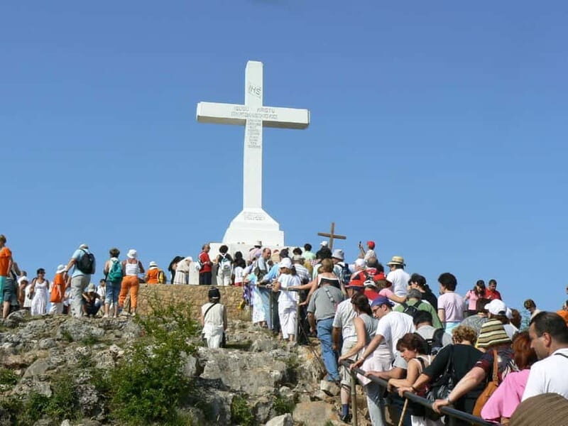 From Sarajevo: Medjugorje Pilgrimage Full-Day Tour - Inside St. James Church and the Risen Christ statue