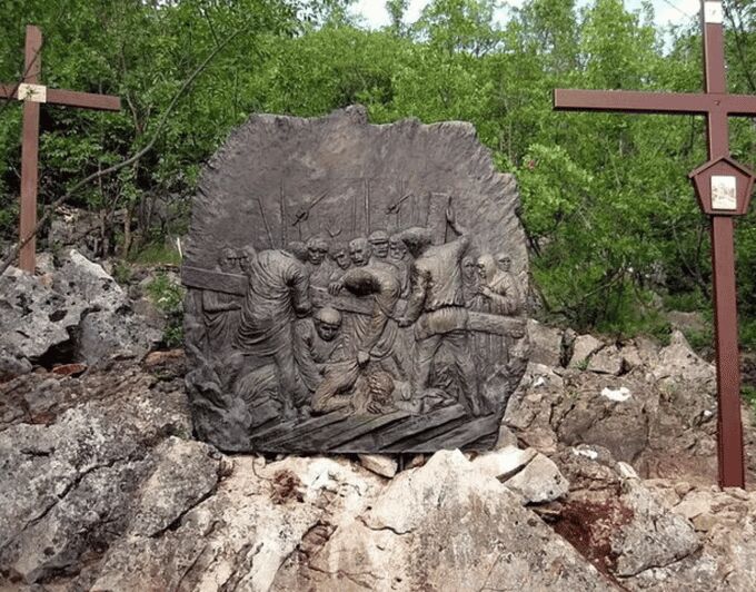 Medjugorje private tour from Dubrovnik - What to Do in Međugorje: Apparition Hill, St. James Church, and Quiet Prayer