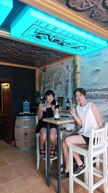 Mostar: Wine Tasting - How the Host Teaches You to Taste (Using More Than Your Tongue)