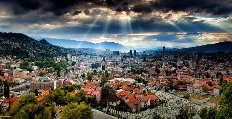 Sarajevo: Best of Sarajevo – Ultimate Full-Day Experience - Baščaršija and the coffee pause that feels like local life
