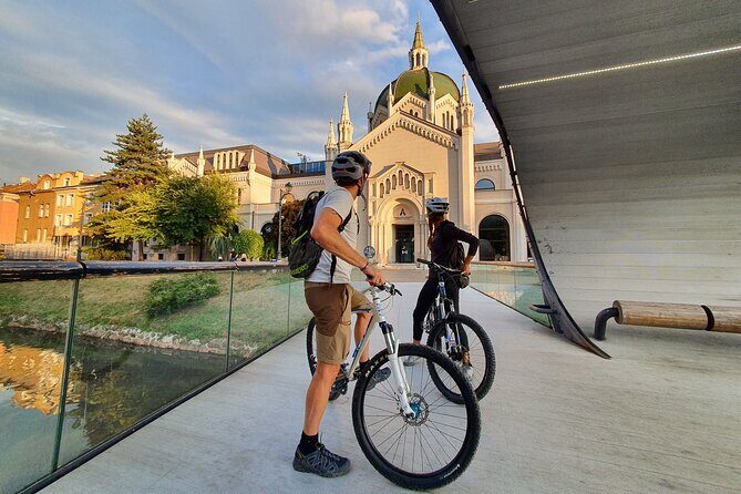 Sarajevo City SIghtseeing / War Bike Tour - Inat Kuća to Latin Bridge: a quick sprint through turning points