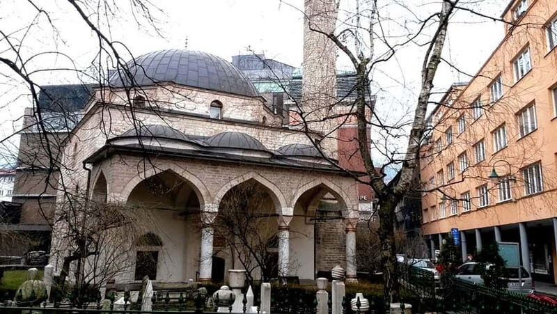 Sarajevo: Discover Sarajevo Walking Tour with Local Guide - War History Without Losing the Plot: How Sarajevo Stayed Pleasant