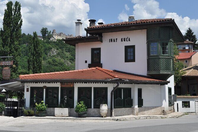 Sarajevo genuine walking tour: Steps through history - Walking It Right: How to Plan Your Day Around the Route