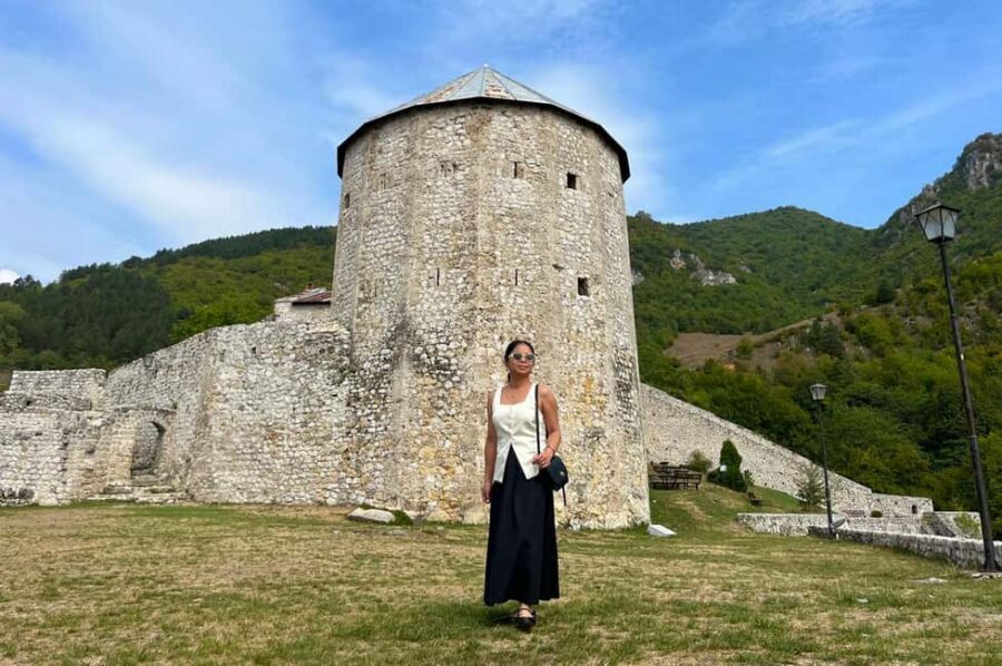 Sarajevo: Jajce Waterfall, Travnik & Pliva Lake Tour - The Lašva River spring stop: a short nature reset