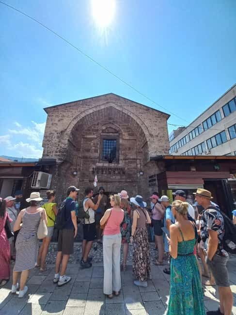 Sarajevo Old Town: Bosnian Coffee, Baklava & Panoramic Views - Meeting Vječna vatra: where Sarajevo’s story starts