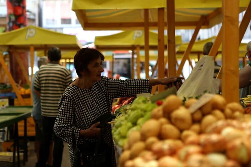 Sarajevo: Sarajevo City Market, Old Town Food Tasting Tour - Key highlights at a glance
