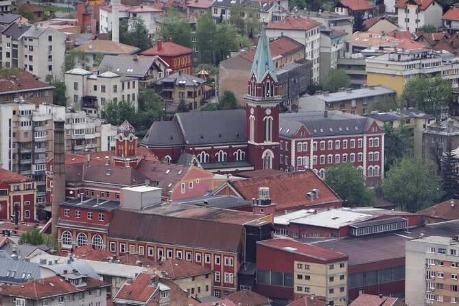 SARAJEVO SIEGE TIMES '92-'95 / Sarajevo Roses & Tunnel of Hope / - Yellow Fortress: A Valley View with Siege Clarity