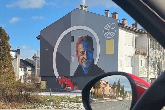 SARAJEVO STREET ART TOUR (art, history & mystery) - sARTajevo! - Stop 2: Papagajka (Perrot) and the story behind the first festival