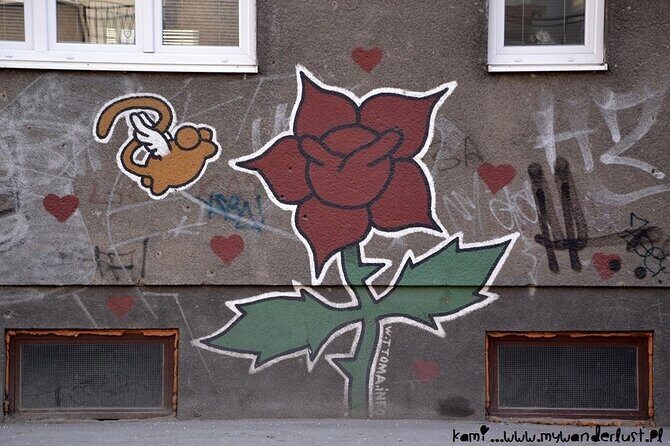 SARAJEVO STREET ART TOUR (art, history & mystery) - sARTajevo! - Stop 5: Ferhadija Pedestrian Street and Srebrenica 1992/1995