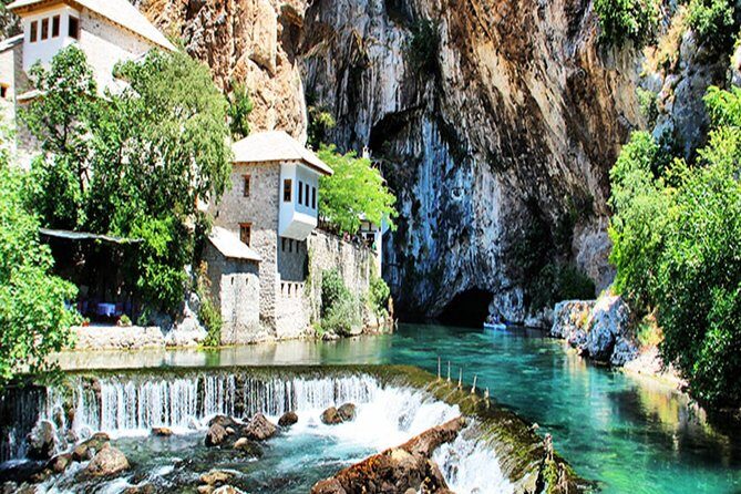 Sarajevo to/from Dubrovnik Transfer Tour via Mostar & Herzegovina - Kravice Falls near Ljubuški: included entry and a rare nature break