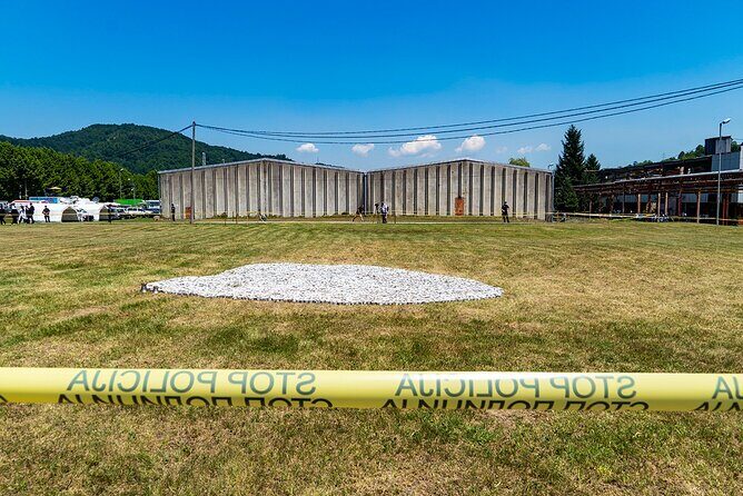 Understanding Srebrenica Genocide Tour + Lunch with Local Family Included - Srebrenica lead-in: from gathering point to July 1995 killings