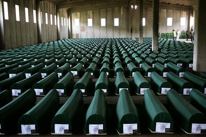 Understanding Srebrenica Genocide Tour + Lunch with Local Family Included - Potočari lunch with a local family: food and survivor-led rebuilding