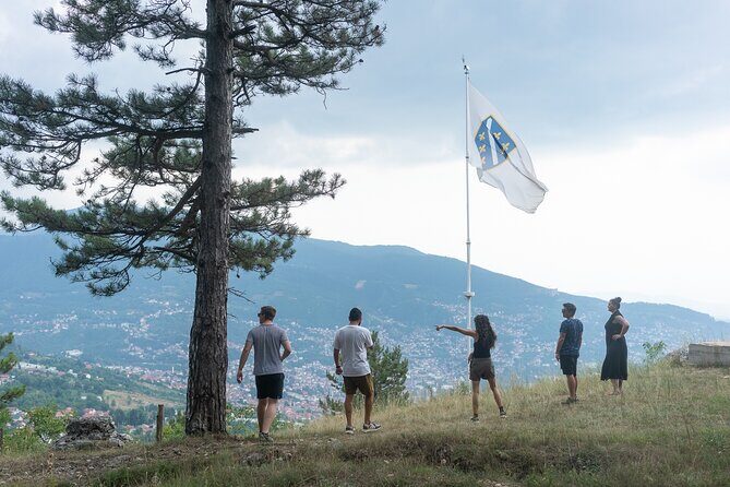 Urban Hiking city tour through Sarajevo - Grdonj ascent and the change from urban to rural